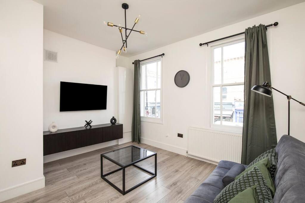 Spacious Serenity In The Heart Of Apartamento Londres